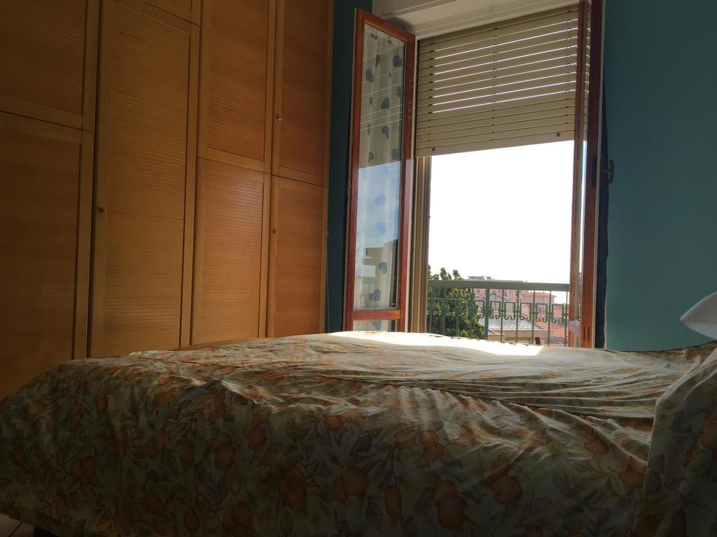 Vacanze A ฟีนาเลลีกูเร ห้อง รูปภาพ